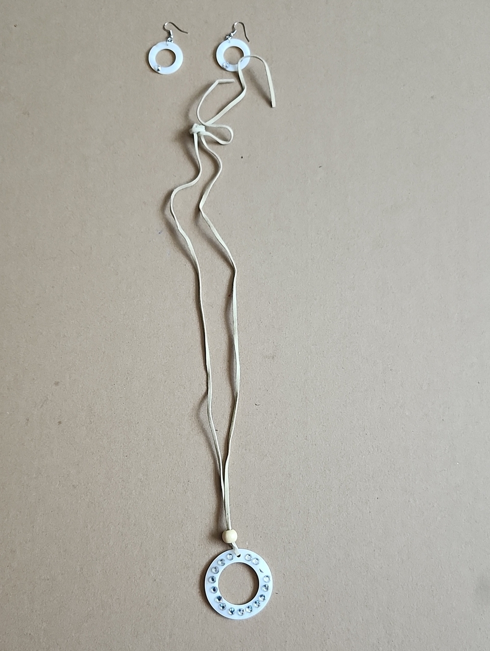 Cream Circle 16" Pendant Necklace and Earrings Set